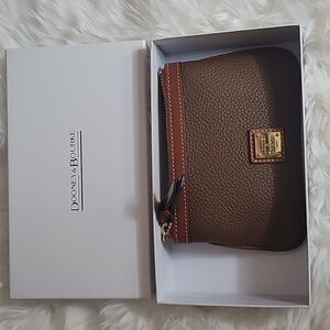 #31. NWT Dooney & Bourke Wallet